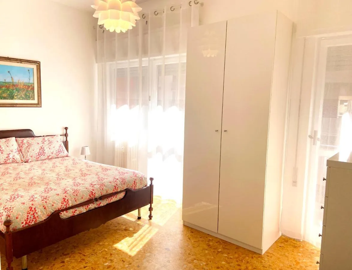 Trastevere For You... 3 Bedrooms Apartment Roma